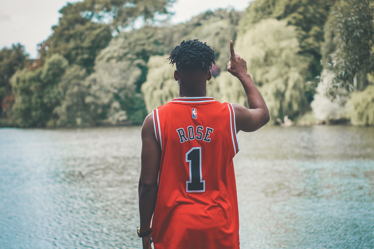 篮球风暴掘金19分逆天翻盘，勇士铁骑折戟金城！NBA史诗对决，绝地反击的震撼瞬间
