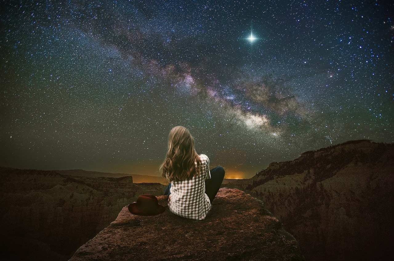 动漫壁纸，你桌面的梦幻世界